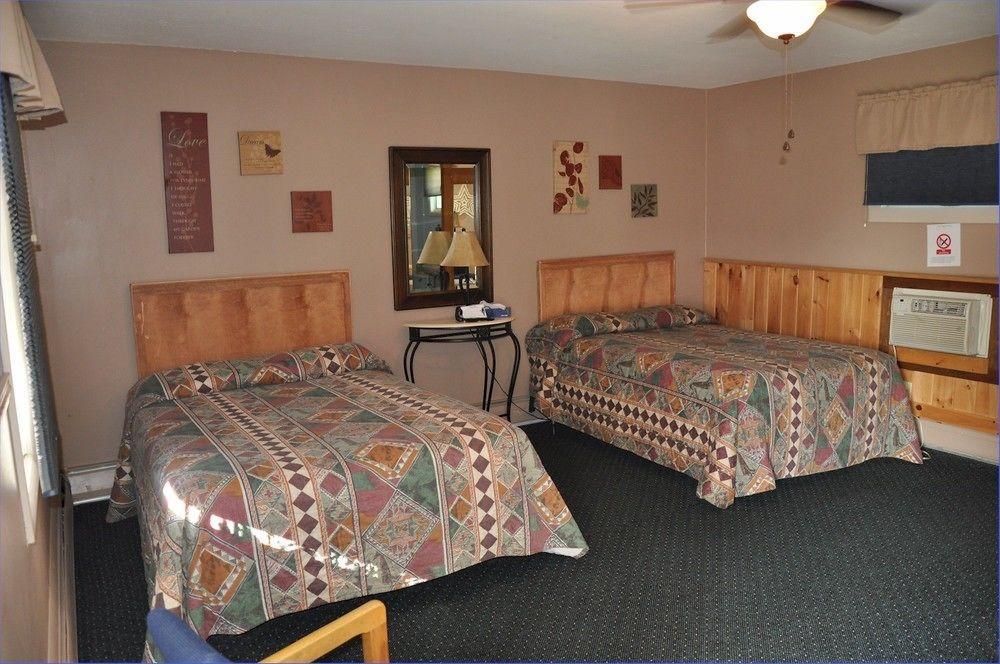 Northern Family Motel Potsdam Extérieur photo